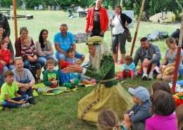 Familienfest Naturpark_Märchenerzählerin_Foto Derntl